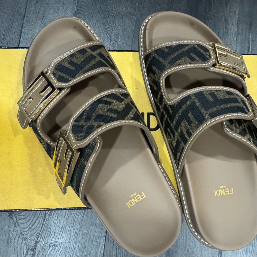 Fendi Feel Brown FF fabric slides